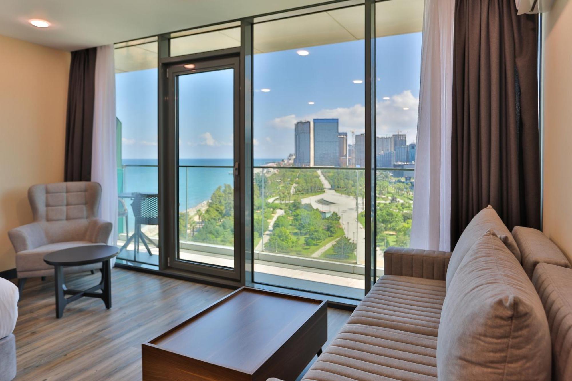 Hotel Batumi View Luxury Extérieur photo